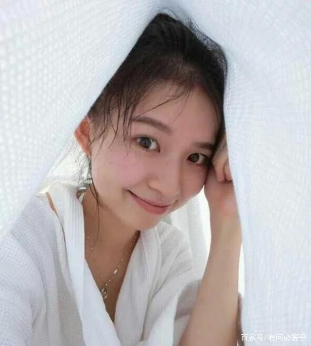 85后美女富豪新晋上榜，22岁坐拥百亿身家，如今怎样了？