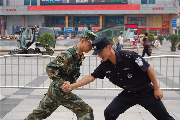 武装特警与公安特警有什么区别,