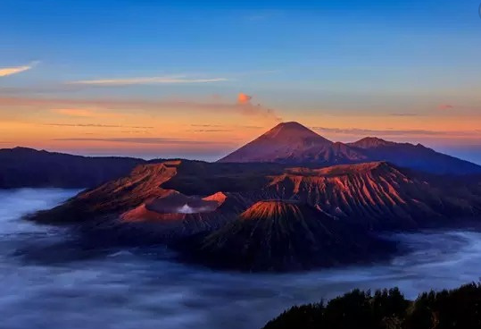 巴厘岛火山开始持续剧烈喷发了吗?