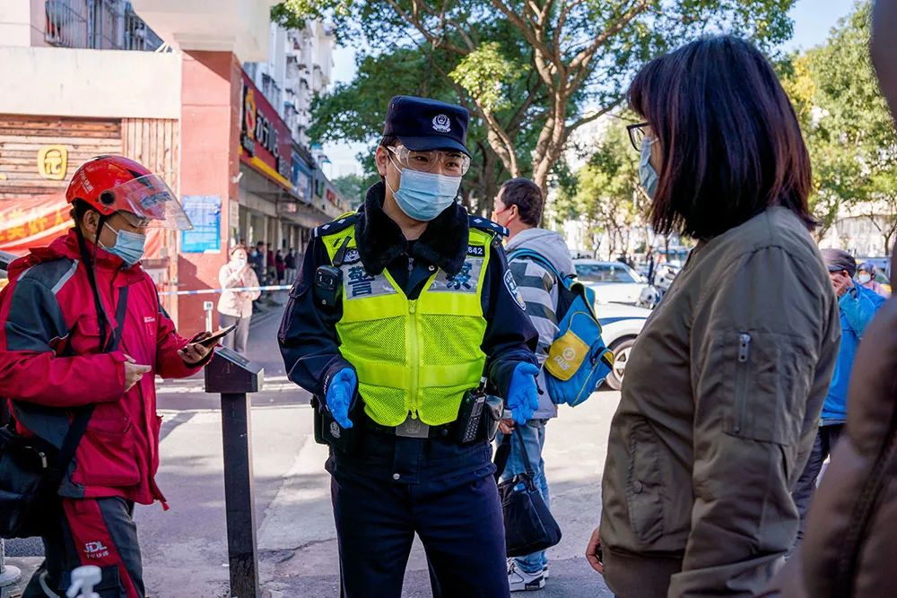 上海六家医院暂停门急诊服务，这背后的原因是什么？